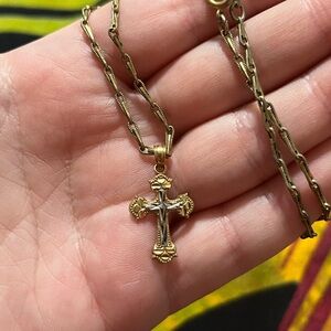 VTG 10k Gold Diamond Cut Cross Crucifix Pendant w/ Gold Tone Metal Chain